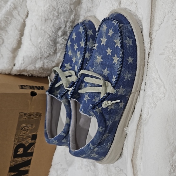 Men's MR. J Cade 2 Navy with Stars - Picture 3 of 9